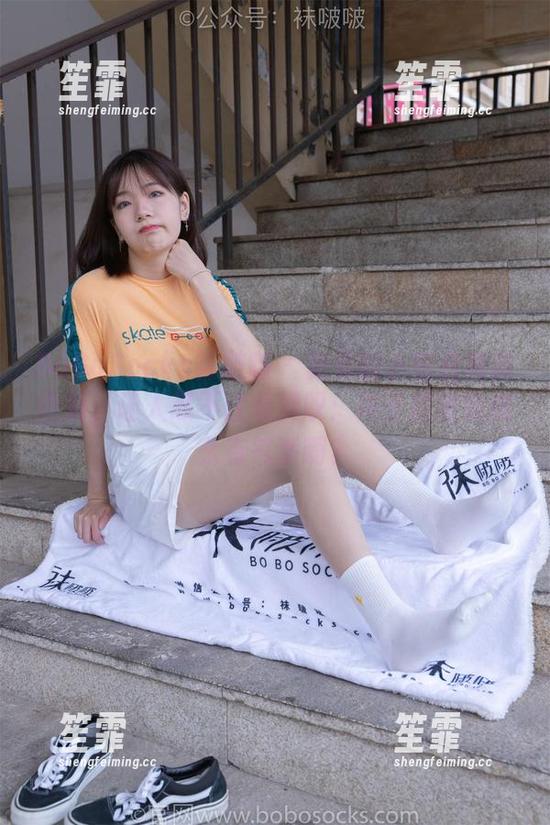 BoBoSocks袜啵啵 - 免费的小安白棉袜合集，让人忍不住想赞叹：袜子居然会这么有气质啊？