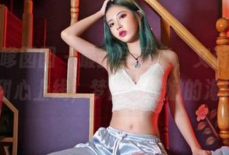Feilin嗲囡囡 – 最新写真集，文芮jeninfer甜心上线，梦游在粉嫩的海洋中
