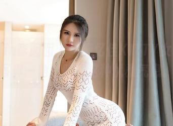 Feilin嗲囡囡 – “施忆佳KITTY女王”写真一角，暗恋这种优雅气息。
