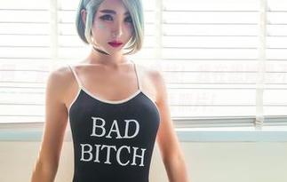 GIRLT果团网 – 走！看周大萌的棉袜！我在想她是不是做了袜子模特？免费下载照片！