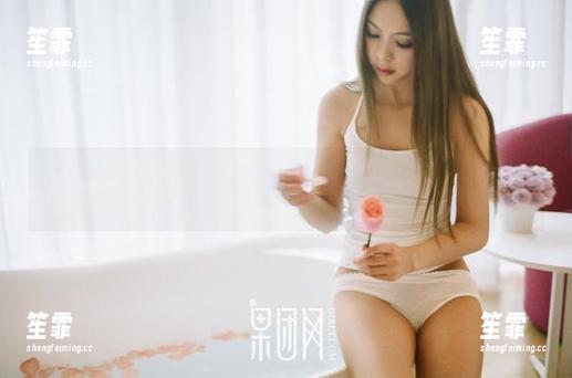 GIRLT果团网 - 运动，不只是汗水：下载甜Abby的作品集，让你出乎意料！