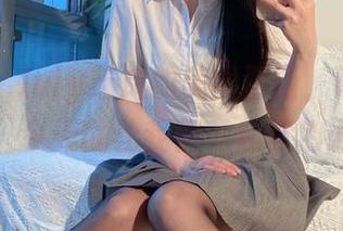 微密圈 – July芝岚的美图更新，咖色诱惑上线，今天就让我们一起被色诱啊！