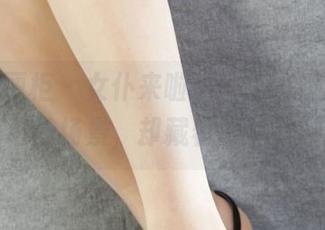 Ligui丽柜 – 女仆来啦！刘钥的新套图更新，简单的场景，却藏着不少的小心思。