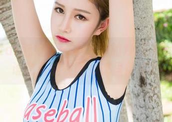 MiStar魅妍社 – 小尤奈的JK写真精选：谁说只能在图书馆里待着？