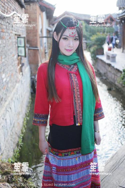 MyGirl美媛馆-于大乔 MyGirl美媛馆 - 免费体验于大乔泳池图包——一秒钟游泳,看她怎么优雅溺水!