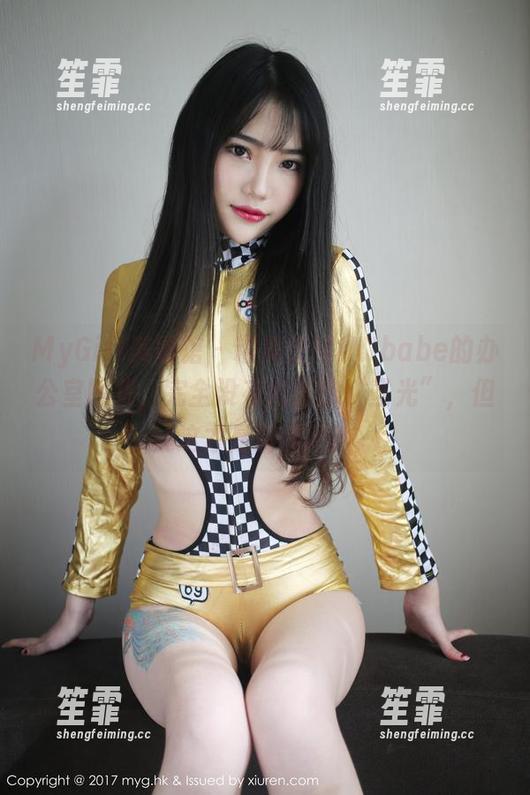 MyGirl美媛馆-糯美子MINIbabe MyGirl美媛馆 - 糯美子MINIbabe的办公室图集,完全没有所谓的“圣光”,但这才是真实吧?