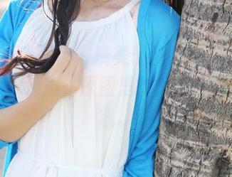 MyGirl美媛馆 – 糯美子Mini的温柔青春，无辜又迷离，原图里的她搭配了些小心机。