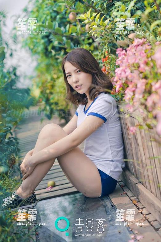 QingDouKe青豆客-魏扭扭 QingDouKe青豆客 - 魏扭扭的腿—免费的图集,当然不止于腿啊