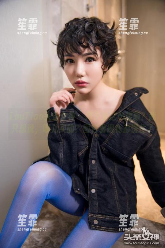 TouTiao头条女神 - 周夕爱这体操服？我只想说，哪儿买的？图包看得我都愣住了