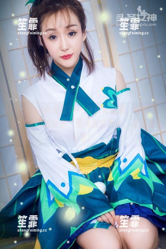 TouTiao头条女神 - 白色无极限，快来下载罗蔓蒂的合集，别问我白什么，反正是好看！
