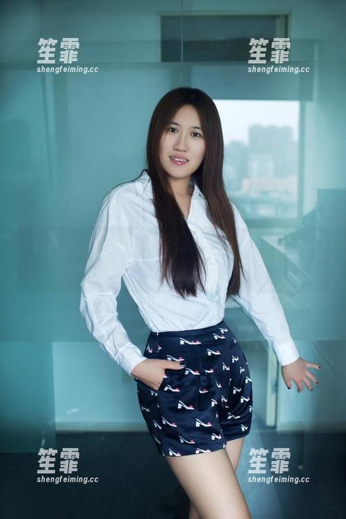 TuiGirl推女郎-何何夕 TuiGirl推女郎 - 看完何何夕的美腿,下载不花钱也太值了吧!