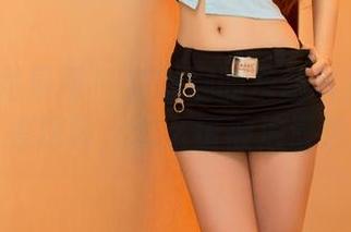 UGirls尤果网 – 艾琳娜的灰丝写真：图包，明明是探险，怎么错被浪漫包围了？