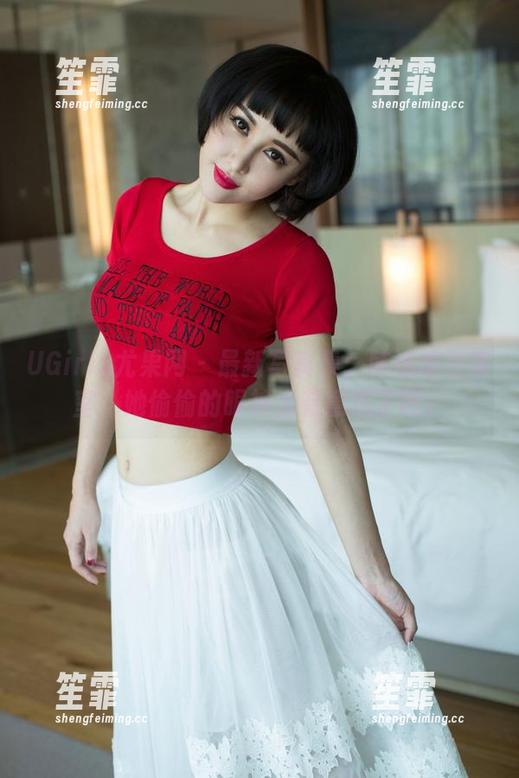 UGirls尤果网-韩沫瑜 UGirls尤果网 - 最新写真集:韩沫瑜在教室,她偷偷的眼神太有意思了吧。