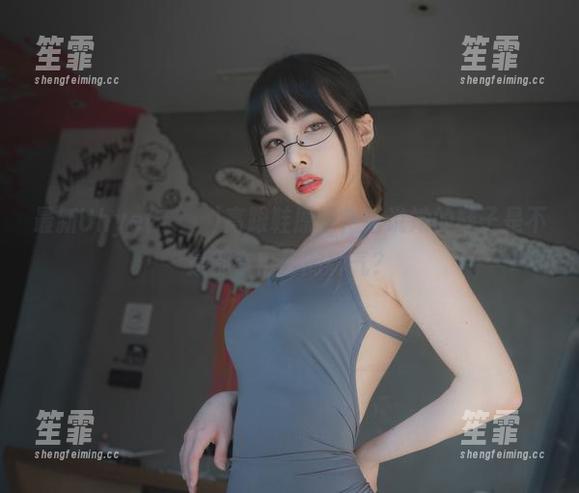 最新Uhye(이유혜)高跟鞋原图，话说她的鞋子是不是都有自己的脾气？