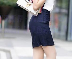 XIAOYU语画界 – 周思乔Betty的美脚，原图还没洗底？图集色彩搭配审美争议大！