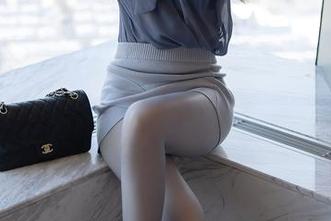 XIAOYU语画界 – 徐莉芝Booty与她的白裙：在咖啡馆彷徨的写真合集精选