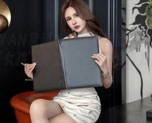 XINGYAN星颜社 – 韩雨馨的无圣光套图：这“女孩”身上有股神奇的魔力，怎能不舔？