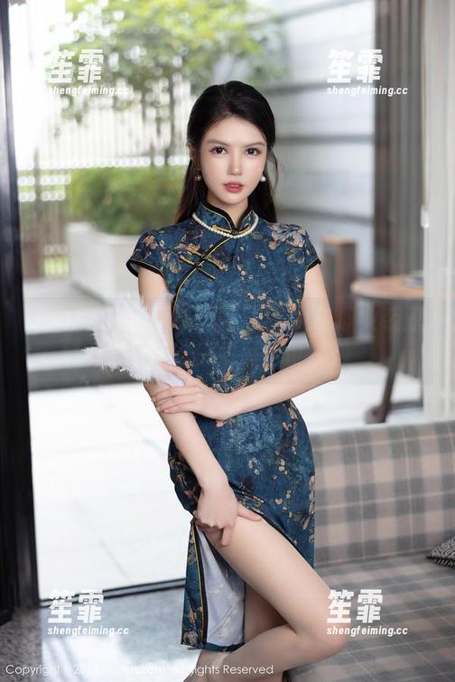 Xiuren秀人网-周波儿 Xiuren秀人网 - 看!周波儿的职业装原图壁纸,突然感觉很累?