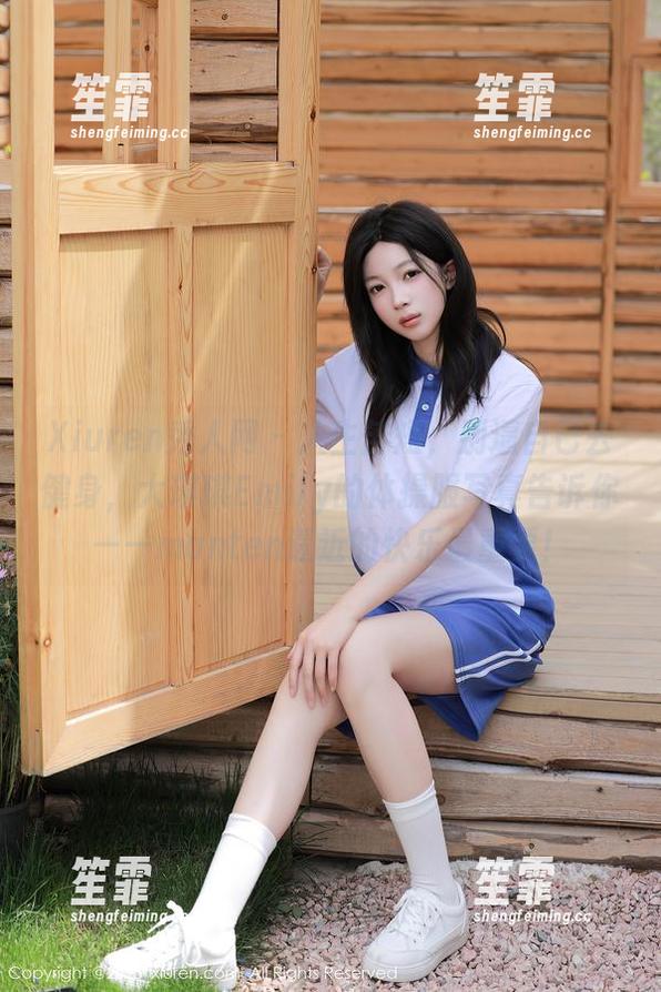 Xiuren秀人网-大琪琪Emily Xiuren秀人网 - 人生苦短,别逼自己去健身,大琪琪Emily的体操服写真告诉你——manten逼近的快乐最重要!