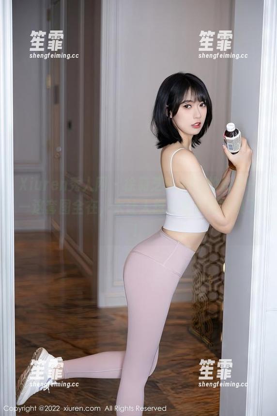 Xiuren秀人网 - 徐莉芝Booty的短裤——这套图全在，太让人想起夏天的呼唤了！