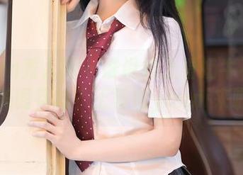 Xiuren秀人网 – 谁说线上看奶牛不能搞点美图花样？王馨瑶yanni来啦！