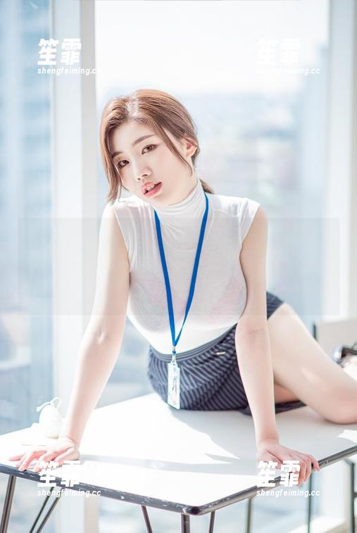 细节决定品质，Yebin(전예빈)的定制连衣裙作品实在太吸引人了，内心小剧场开始啦。