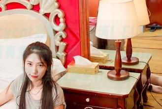 partycat轰趴猫 – 滴滴！Ellie艾栗栗少女写真集最新更新，今天的Ellie艾栗栗脑袋里在想些什么呢？