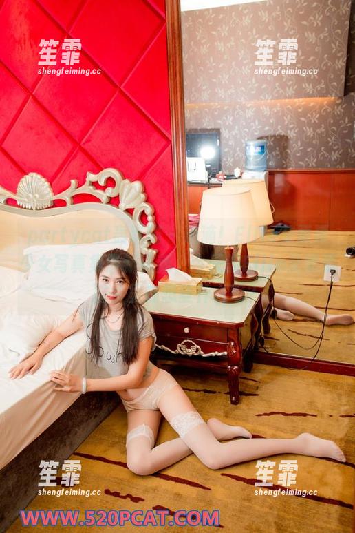 partycat轰趴猫-Ellie艾栗栗 partycat轰趴猫 - 滴滴!Ellie艾栗栗少女写真集最新更新,今天的Ellie艾栗栗脑袋里在想些什么呢?