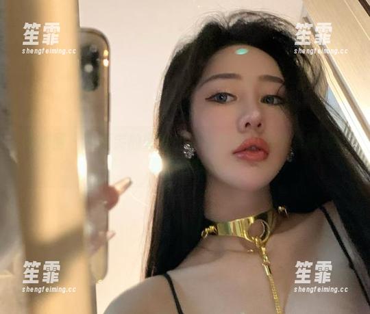 微密圈 - 不爱笑的赛琳的姐姐作品：不妨来猜猜这是什么状态