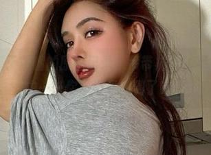 微密圈 – 于芷晴的原图记录：吊带袜下的光影，恍惚中……你是不是想到了啥？