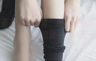 兔玩映画高清写真集：粉色毛衣里的温暖细节，让我想到一些事情…