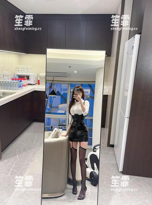 微密圈 - 看看！奔跑的晶骡儿的兔女郎最新作品集，又要刷新你的三观。
