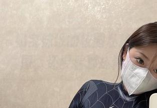 微密圈 – 奶宝妹纸的校园私拍，别光盯着图，还要看那抹青涩