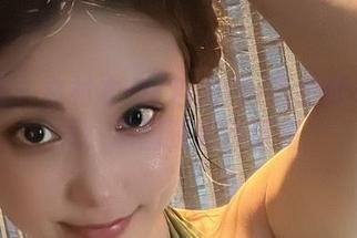 微密圈 – 白衬衣+红色内内=奶雯的完美公式，原图资源在这里