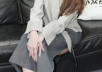 小众视觉 – 敏儿制服的私拍，私以为还不止于好看，资源的潜力一展无遗。