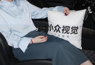 小众视觉 – 浴室里的雪糕写真，难道真能让人沉迷？