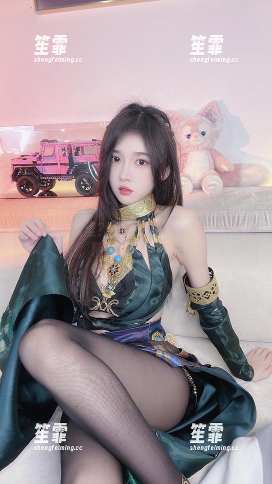 是谁在游戏里？小小奶瓶儿的双马尾制服，精选剧情延伸中！