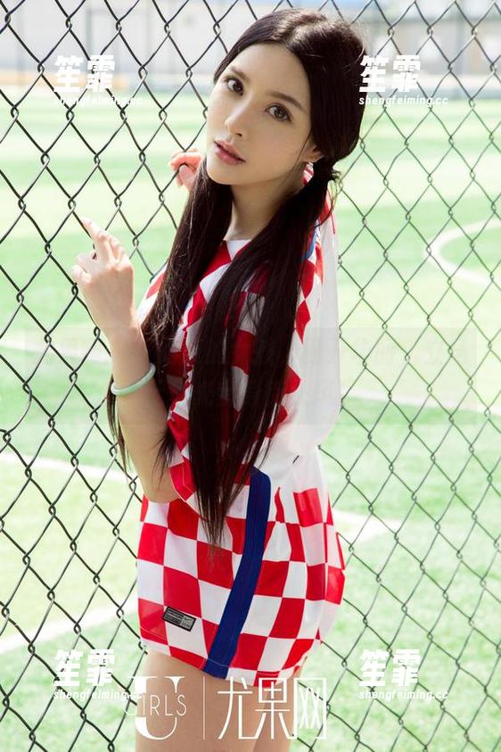尤果网-王幼贞 尤果网 - 王幼贞的女孩,撇开华丽,立马无圣光变身街头风!