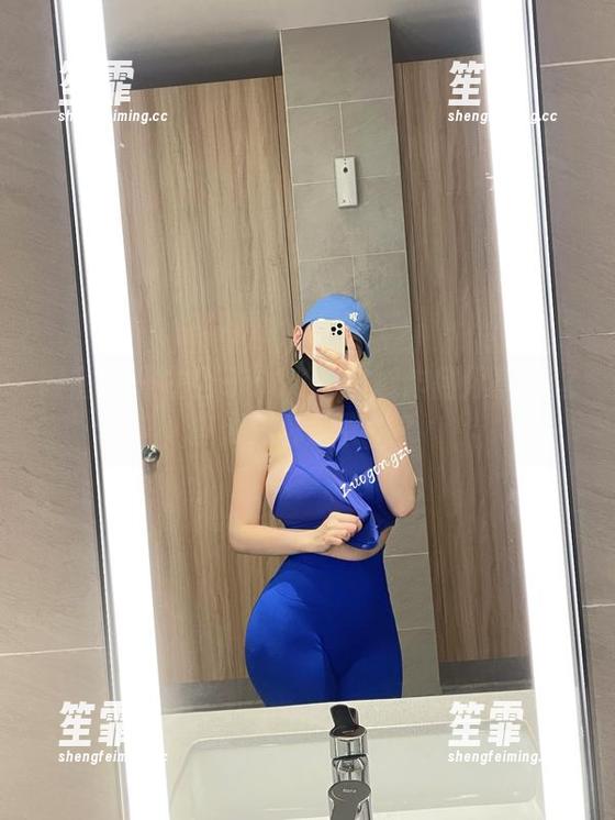 微密圈 - 左公子666的美脚作品分享：这些姿势你敢尝试？