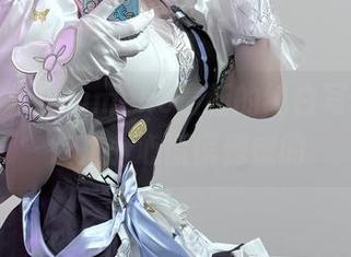 看到幼爱youmeko最新的纯白写真，有点儿小心慌慌惚惚的