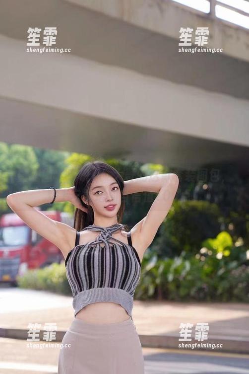 微密圈 - 听说徐珺大哥的这款套装图包，穿上它能增加自信值100点！