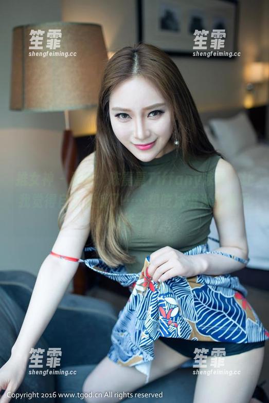 推女神-陈嘉嘉Tiffany 推女神 - 原图:陈嘉嘉Tiffany泳装,让我觉得自己又饿了……想吃冰淇淋配海风的样子!