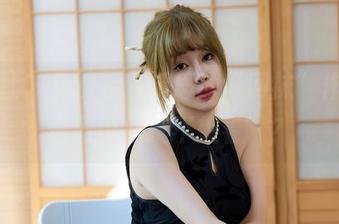 星颜社 – 免费接收潘思沁“网袜”作品，谁敢说“我不想看”？