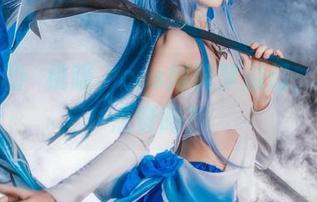 轻纱下的桜桃喵，cos得如梦似幻，你能不点赞吗？