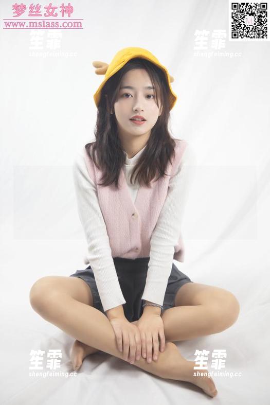 梦丝女神 - 刘诺制服，搭配她的美图，我敢说，这样的套图成就了我小小的审美幸福感！