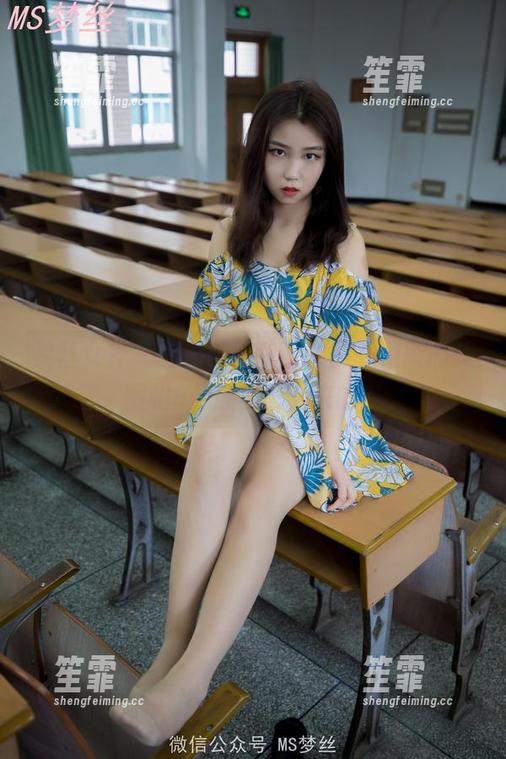 梦丝女神 - 翻白眼的我，想问下璇璇的美图和9分颜值怎么来的？