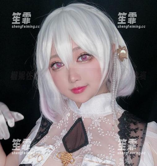 椒妮佐仁的礼服大赏，图库都要排队抢资源！