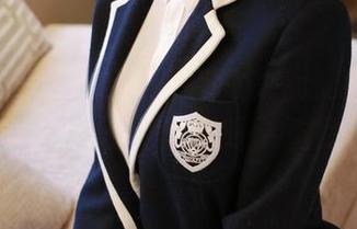 模范学院 – 慕羽茜泳装图集：泳池里的“水妖”比你想象的还要重口味