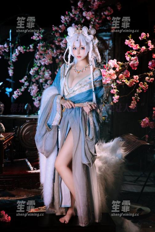 樱井小莜，精选写真集：真的是让人想“求医”的护士。