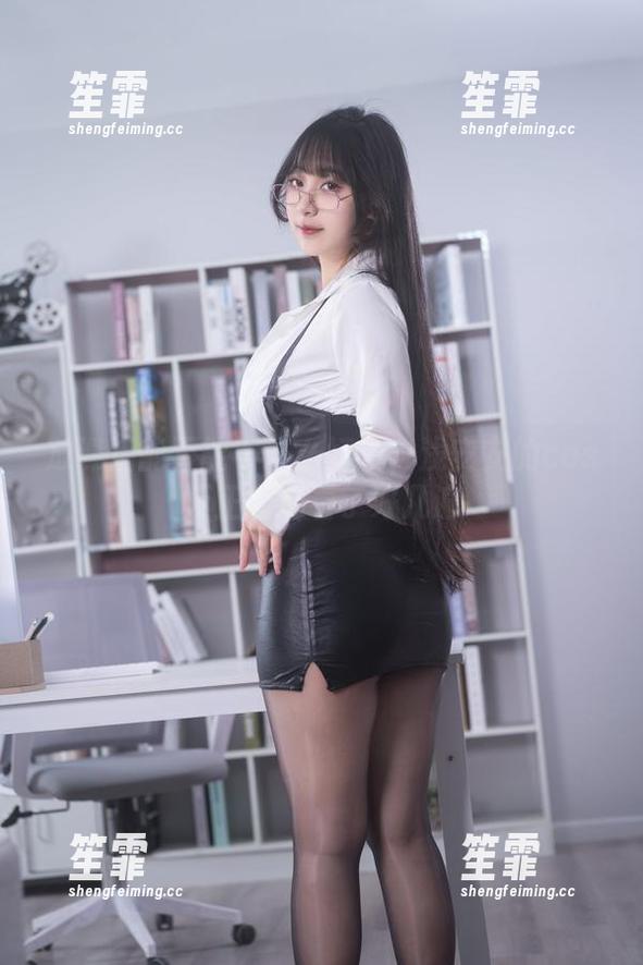 放课后能不能不这么好看？浅安安的cos反正我都看了好几遍